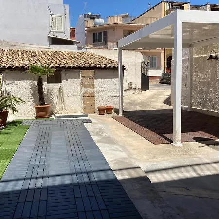 Vakantiehuis Casa Indipendente Con Ampia Veranda